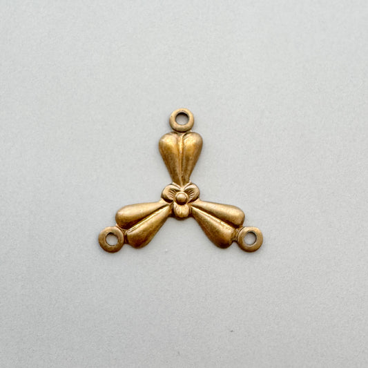 Brass Charm Connector Flower 3 loop 18mm