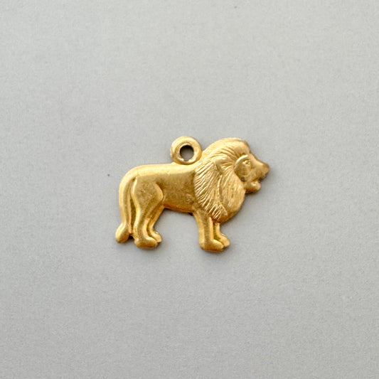 Brass Charm Lion 12×17mm