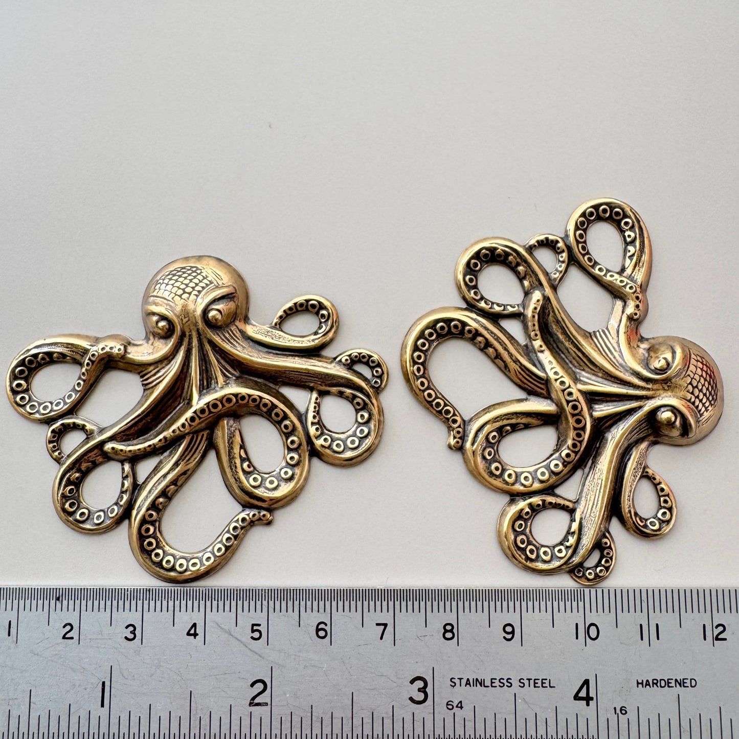 Antique Gold Stamping Octopus 54×63mm