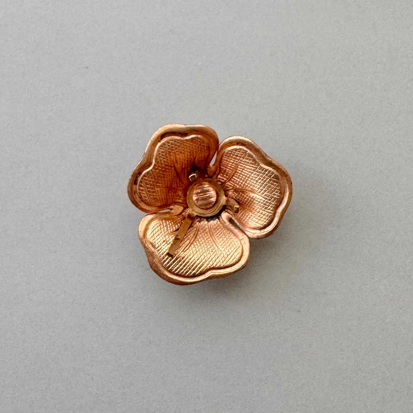 Japan Vintage Brass Flower 14mm with 3-4mm setting