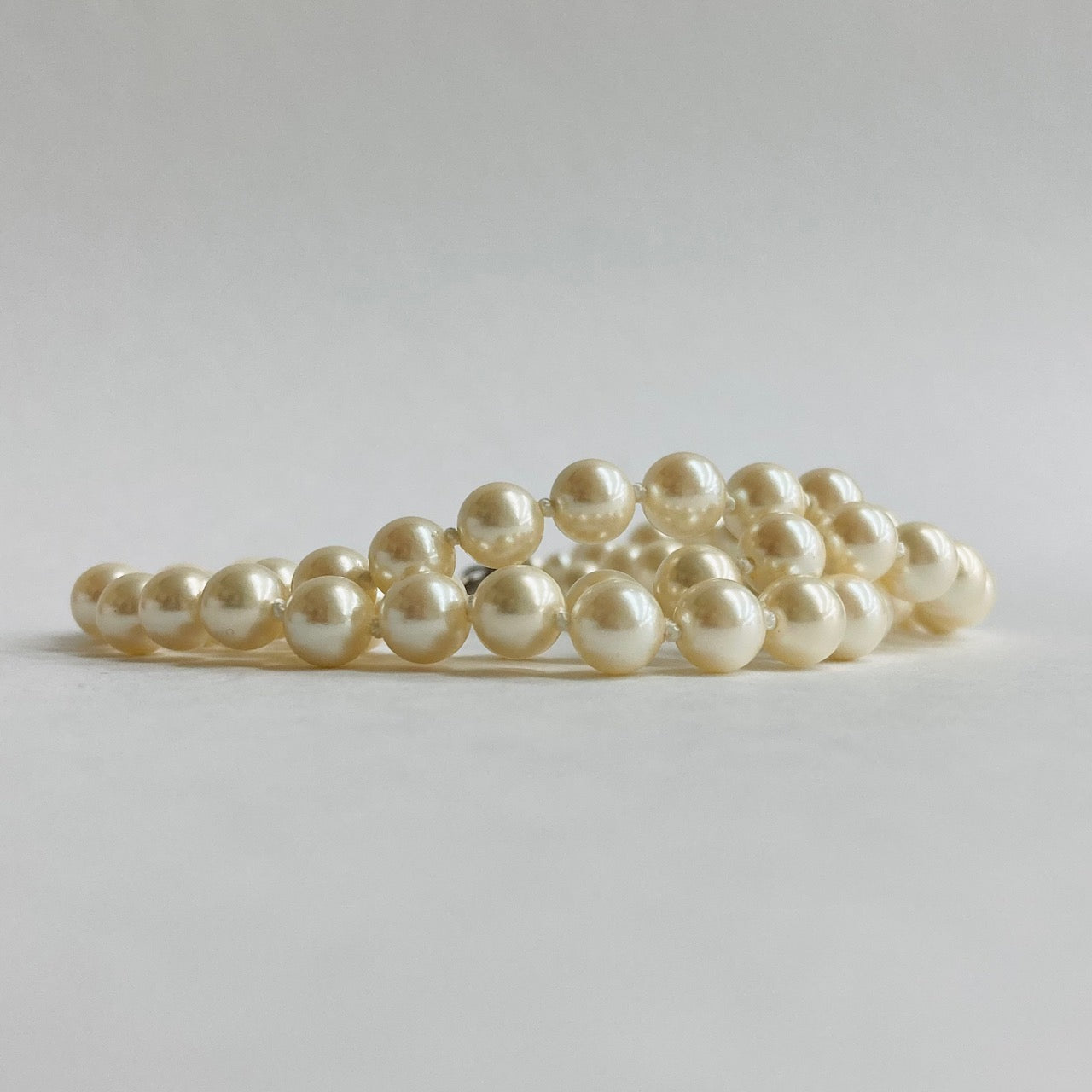 【Made in Japan】Shell Pearl 3 Strands Bracelet SP13