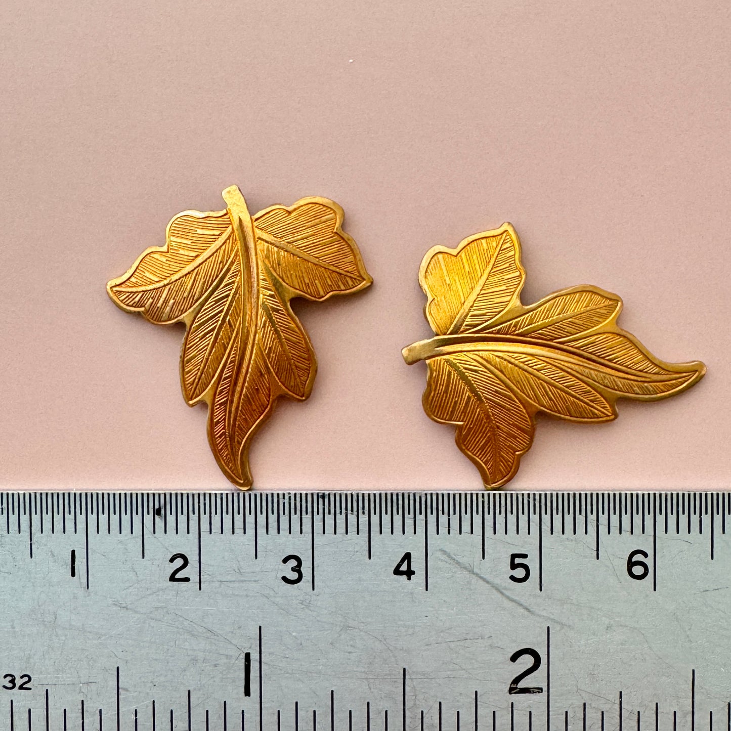 Vintage Brass Stamping Leaf 27x23mm