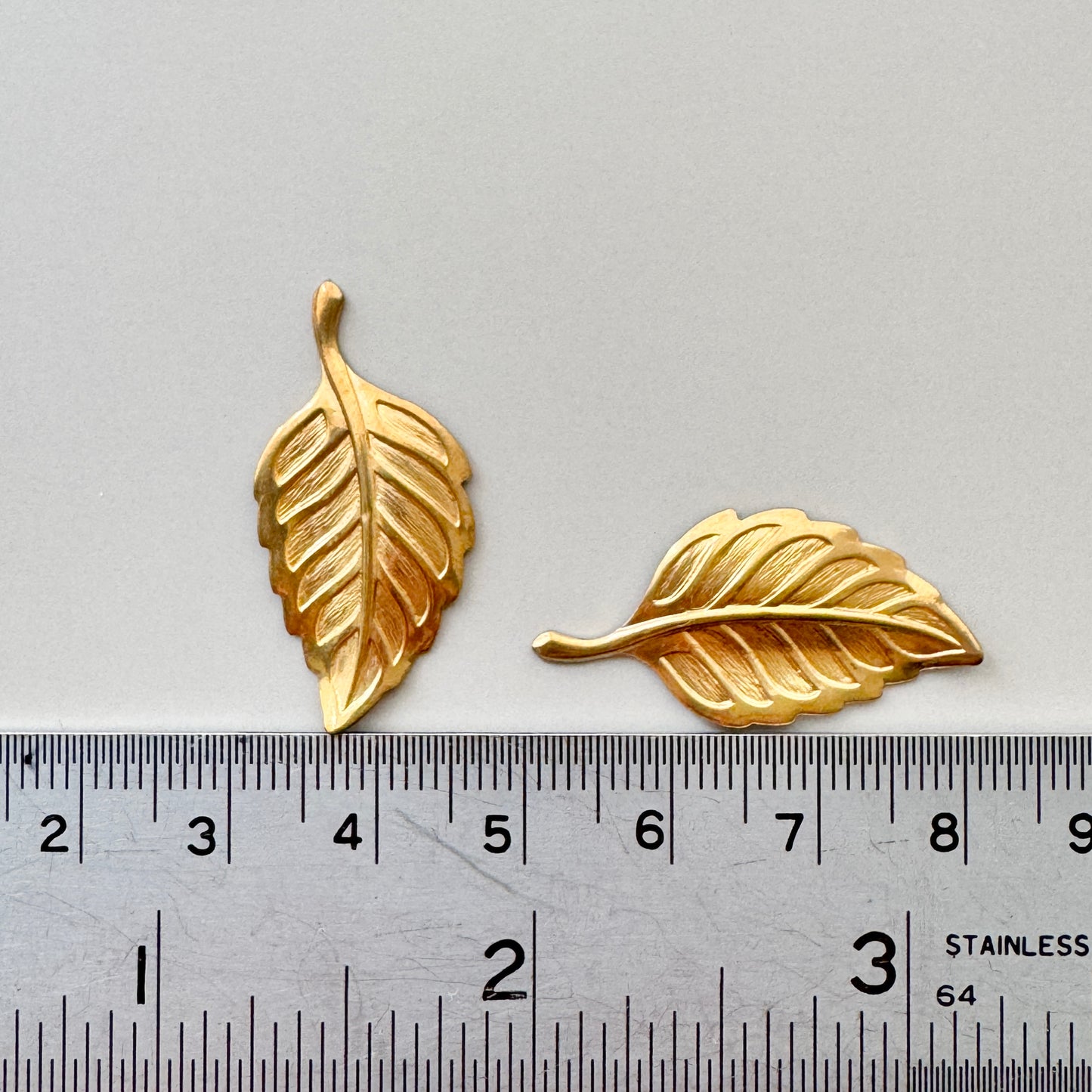 USA Vintage Brass Stamping Leaf 31x15mm