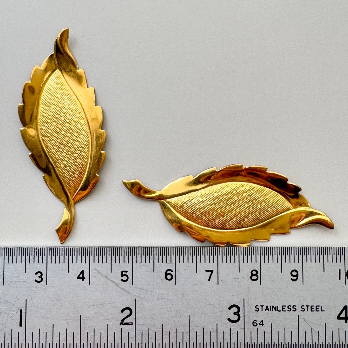 USA Vintage Brass Stamping Leaf 51x20mm