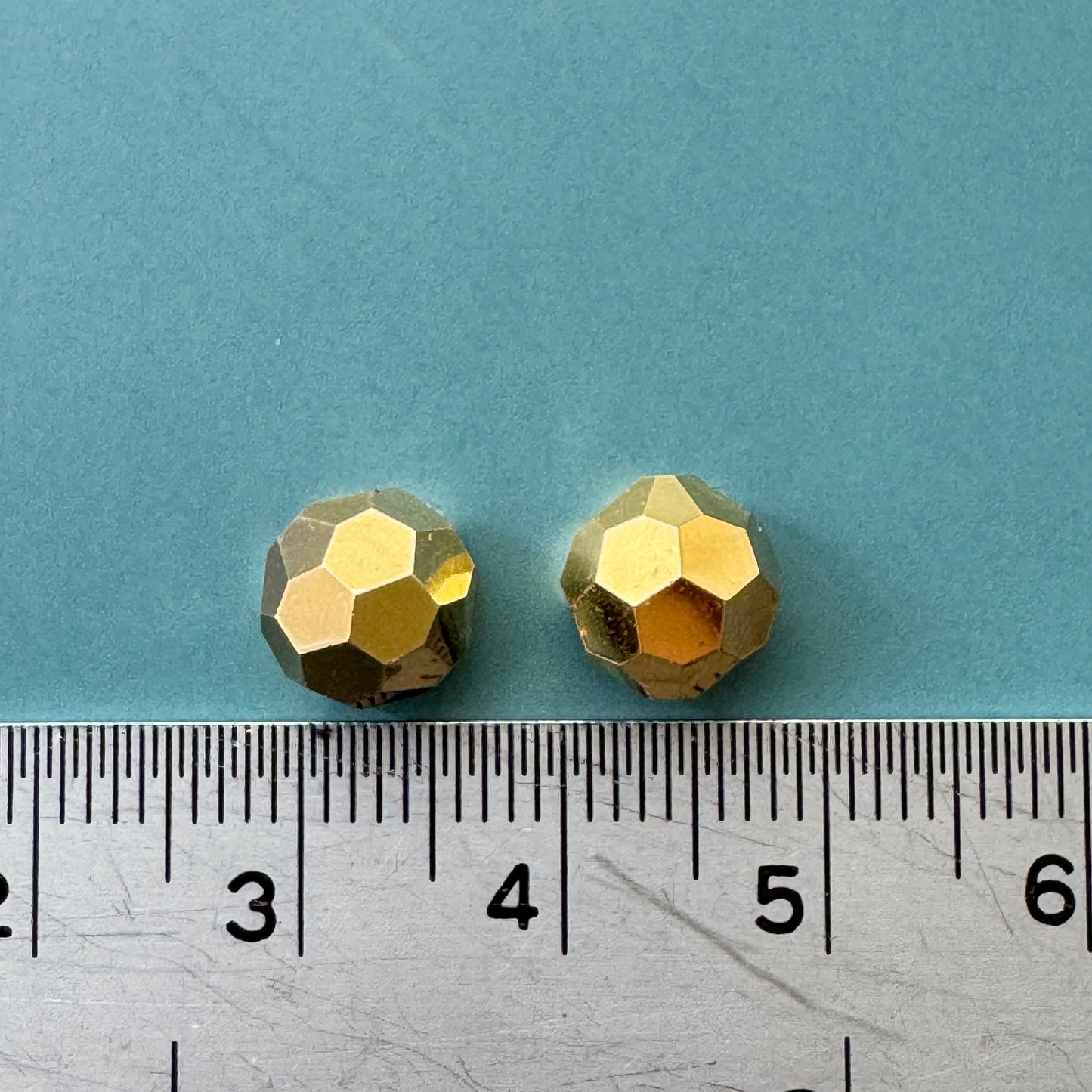 Preciosa Flat Back 3/4 Ball Machine Cut Crystal Aurum 8mm【2pcs】