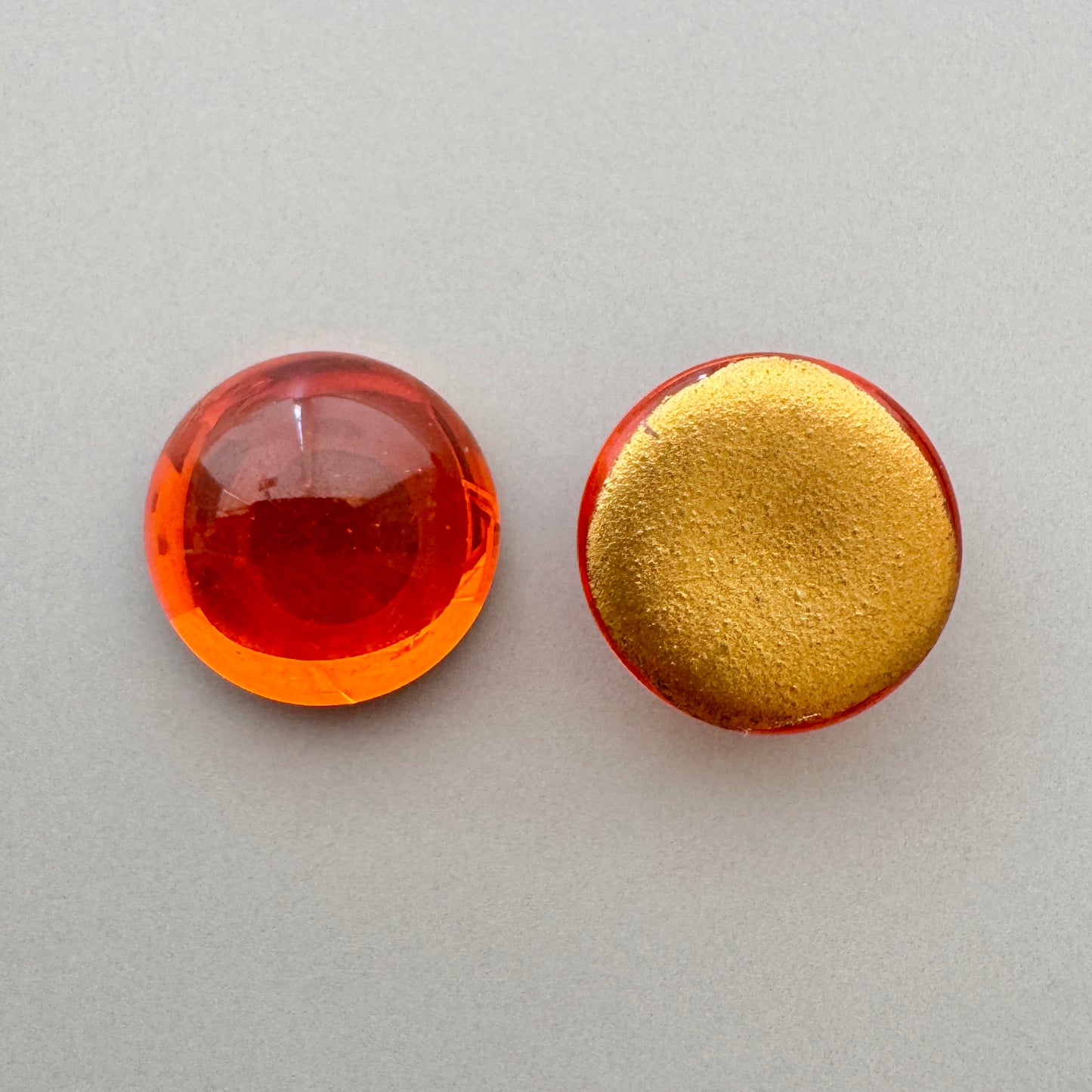 Czech Vintage Glass Cabochon Round Hyacinth 13mm