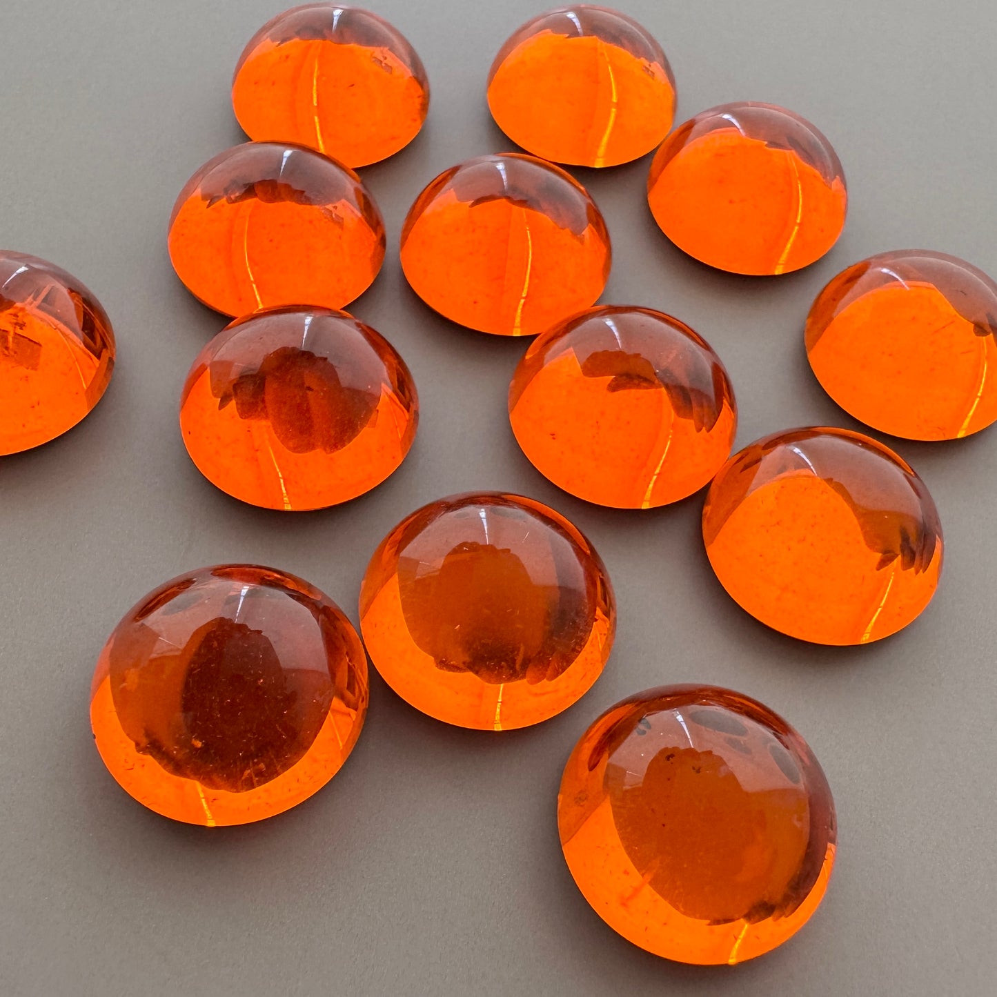 Czech Vintage Glass Cabochon Round Hyacinth 13mm