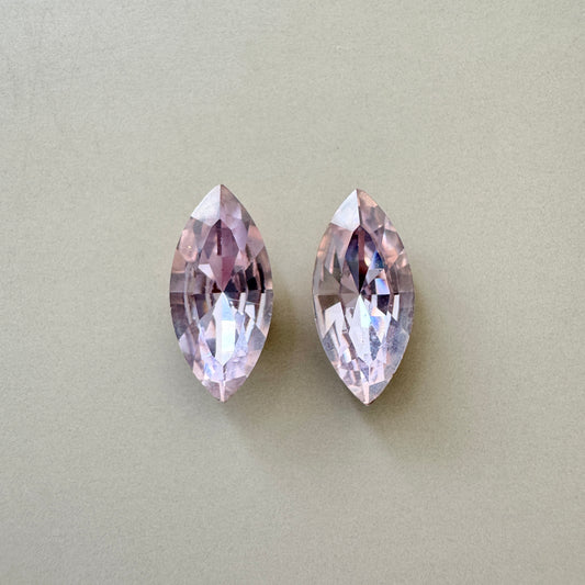 Vintage Swarovski Alexandrite Navette 15×7mm