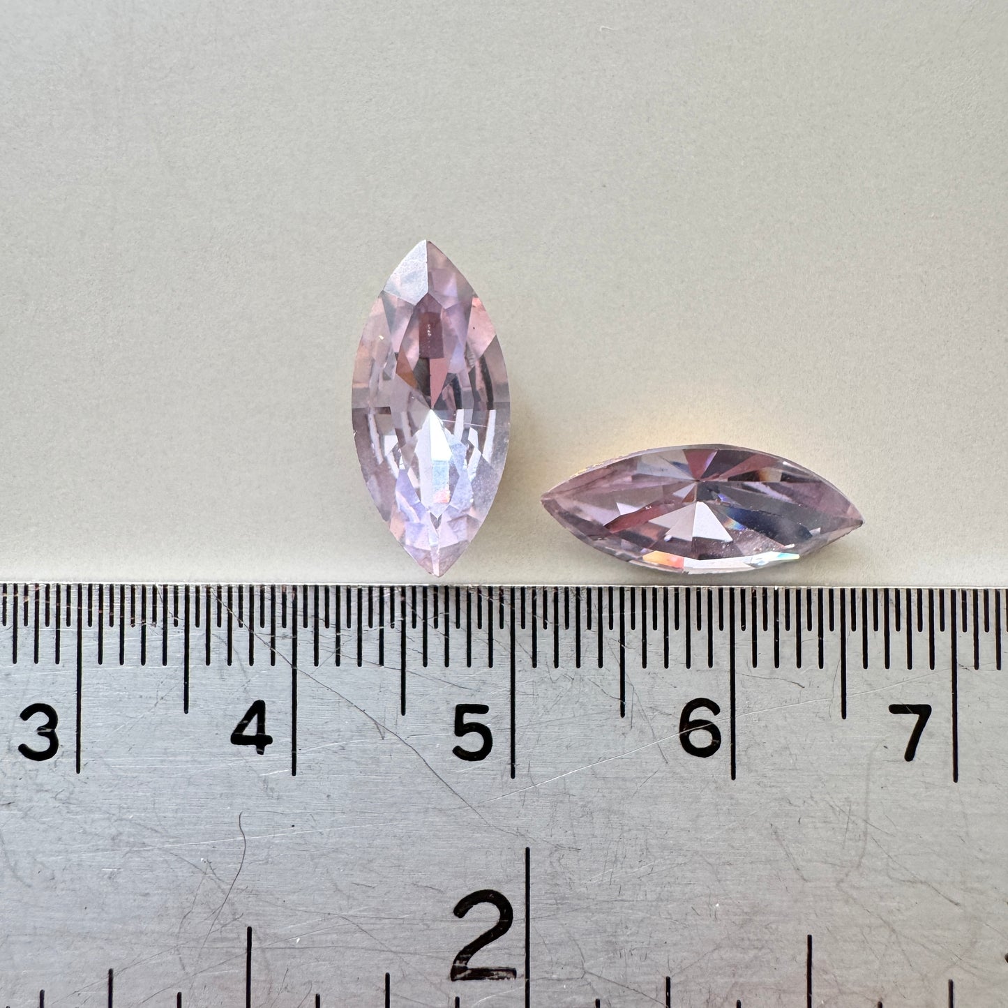 Vintage Swarovski Alexandrite Navette 15×7mm