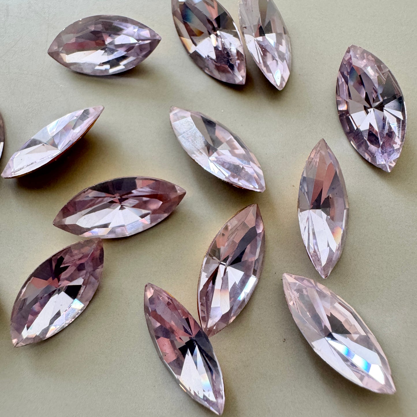 Vintage Swarovski Alexandrite Navette 15×7mm