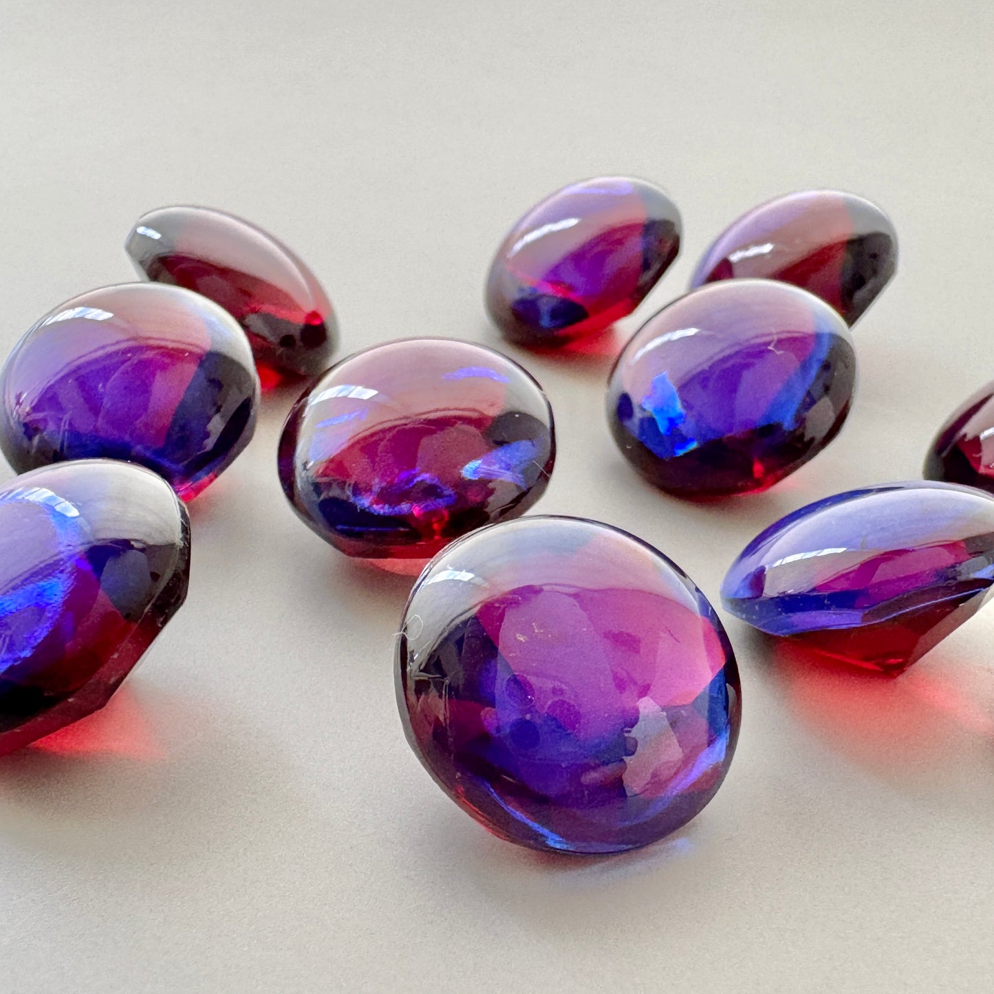 Vintage Dragon's Breath (Mexican Opal) Pointed Back Stone Round 14mm